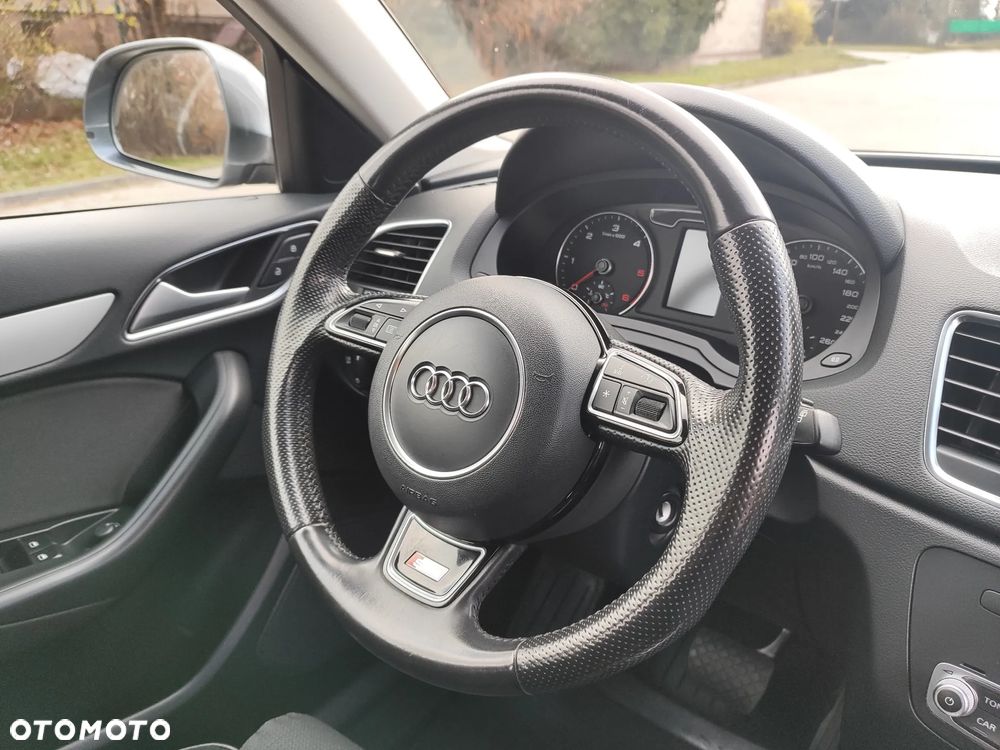 Audi Q3 35 TDI Quattro S tronic S line - 24