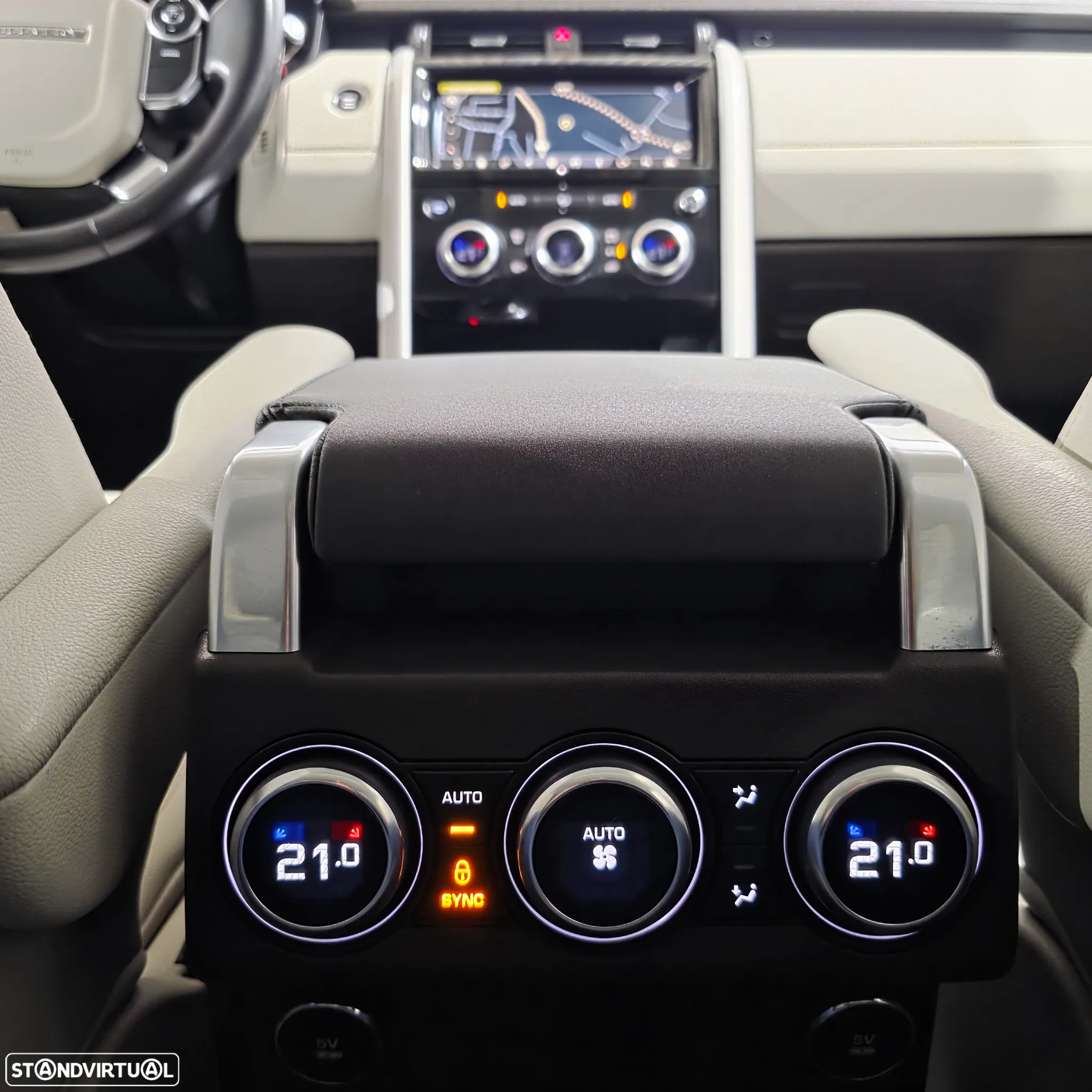 Land Rover Discovery 2.0 SD4 HSE Lusury Auto - 21