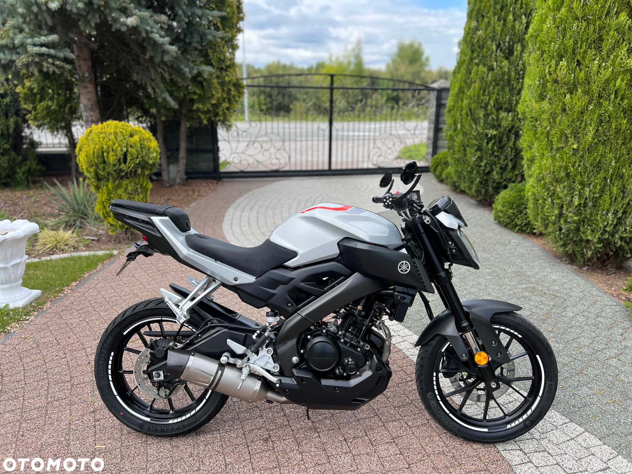 Yamaha MT - 7