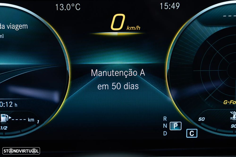 Mercedes-Benz E 220 d Cabrio 9G-Tronic AMG Line - 54