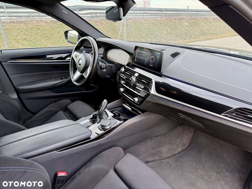 BMW Seria 5 530i GPF M Sport sport - 8
