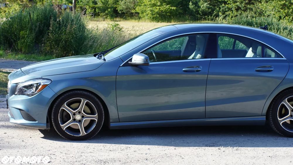 Mercedes-Benz CLA 250 7G-DCT AMG Line - 9