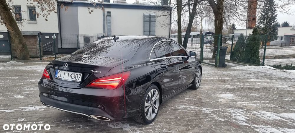 Mercedes-Benz CLA 250 4Matic 7G-DCT UrbanStyle Edition - 28
