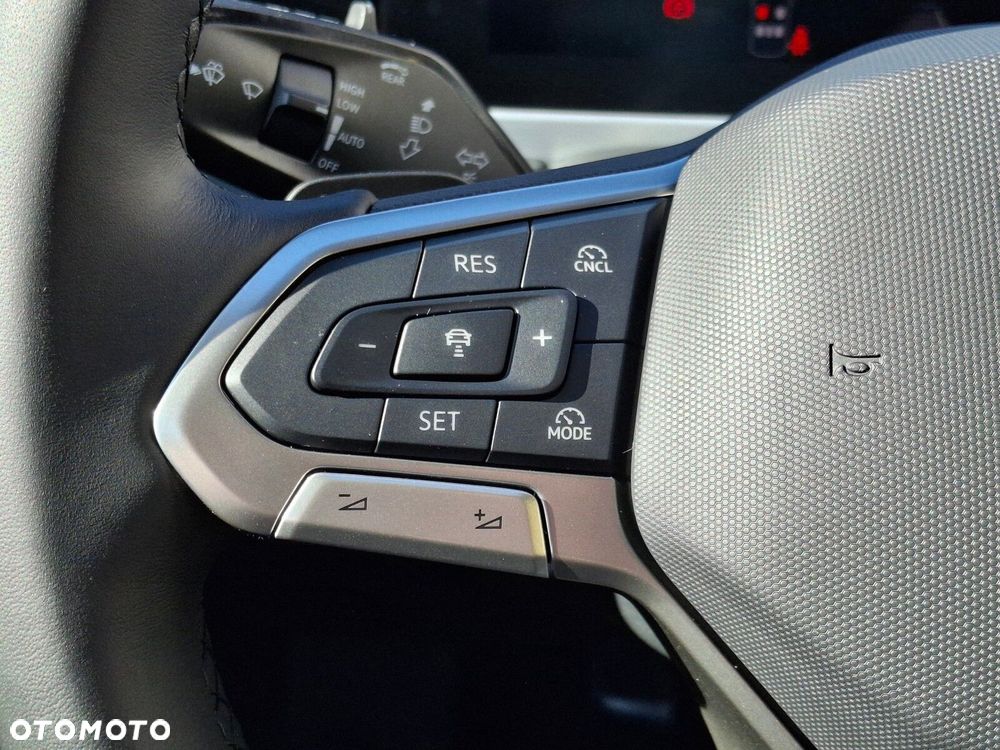 Volkswagen Passat - 26