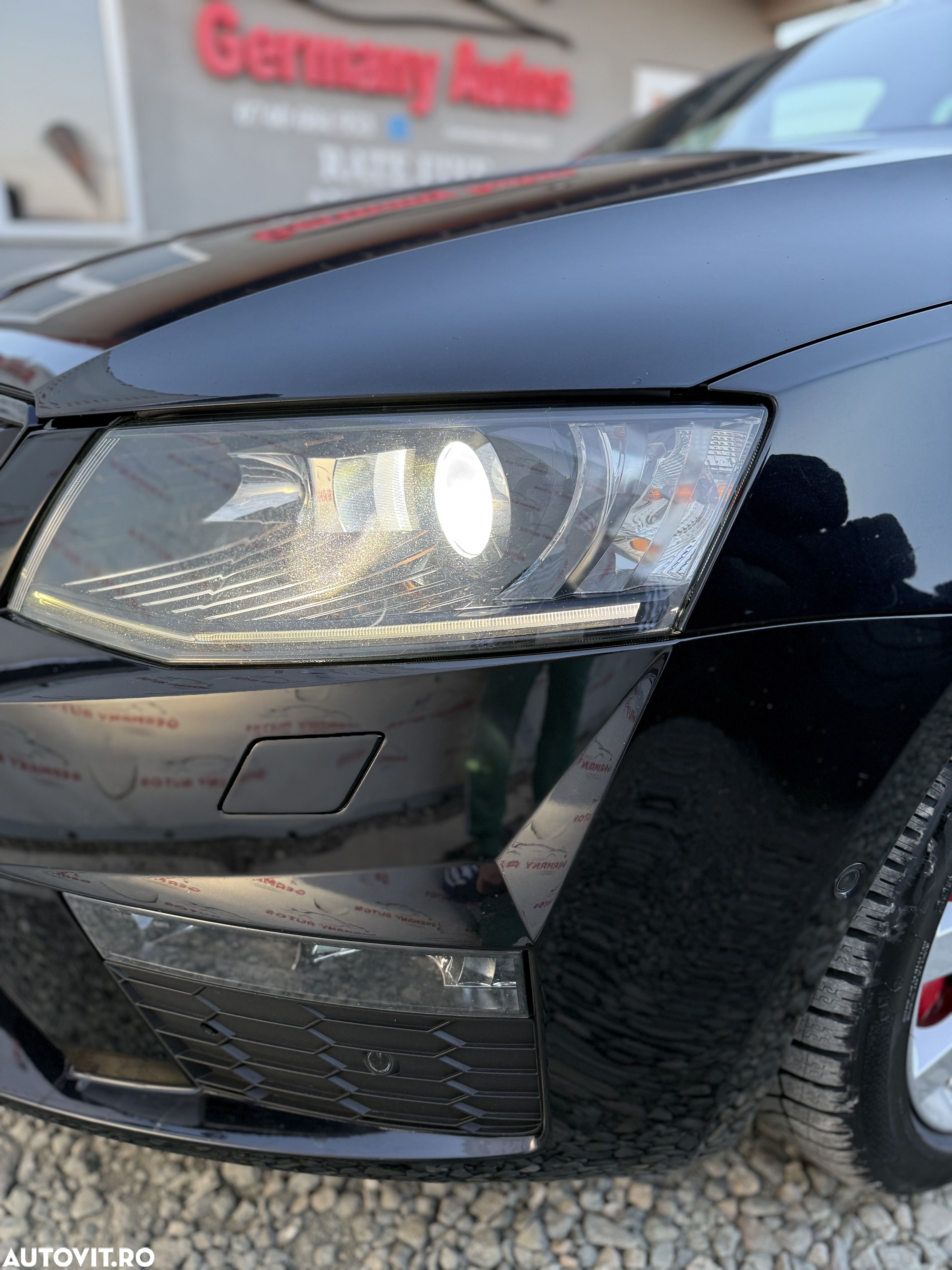 Skoda Octavia 2.0 TDI DSG RS - 19