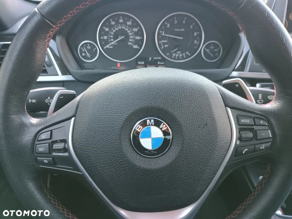 BMW Seria 3 328i xDrive Sport-Aut - 10