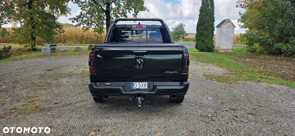 Dodge RAM 1500 5.7 4x4 - 18