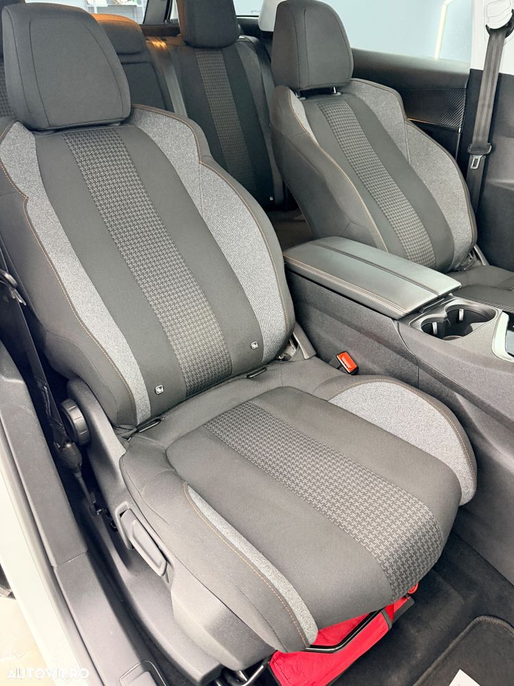 Peugeot 3008 PureTech 130 Stop & Start GPF EAT8 Allure Pack - 19