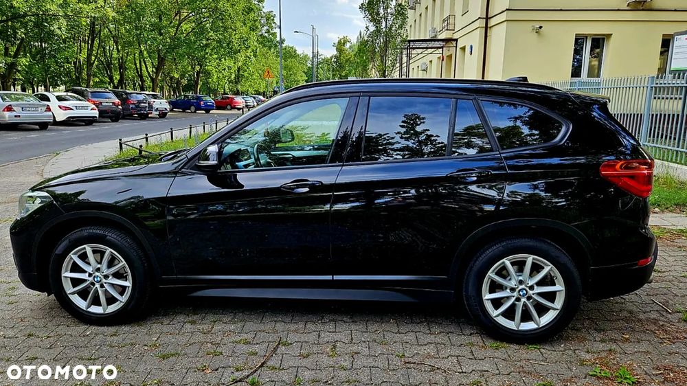 BMW X1 sDrive18i Advantage - 17