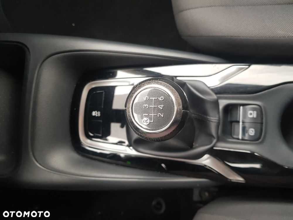 Toyota Corolla 1.5 Comfort - 24