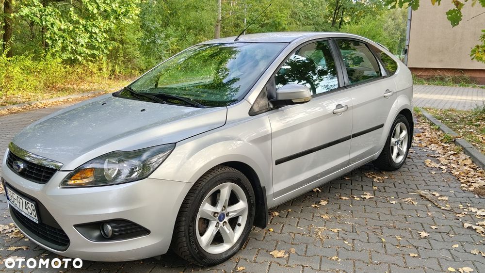 Ford Focus 2010 photo 2