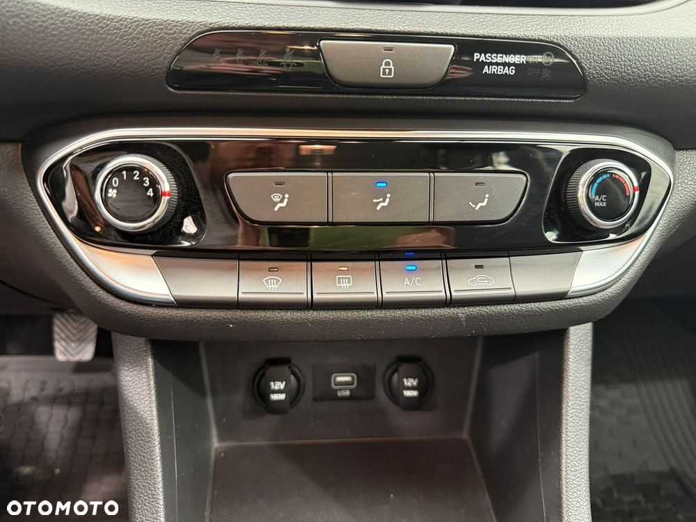 Hyundai i30 - 21