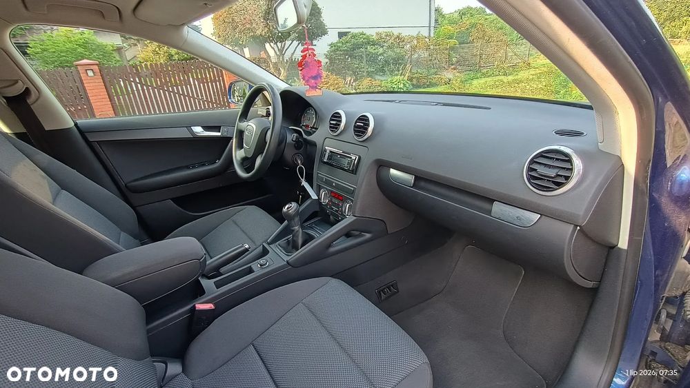 Audi A3 Sportback 1.6 Ambiente - 10
