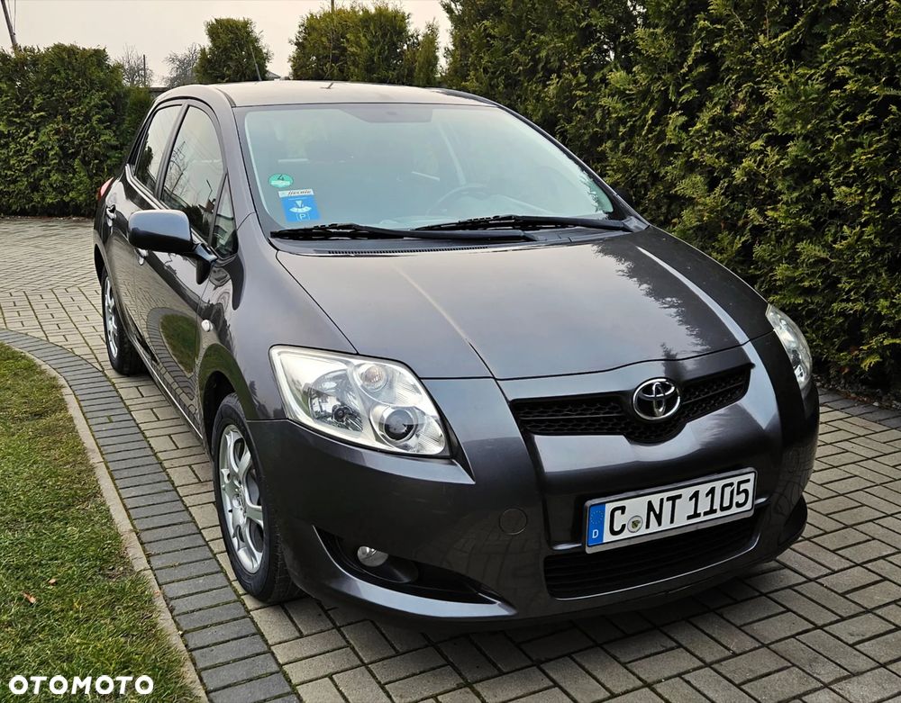 Toyota Auris 1.6 VVT-i Executive - 22
