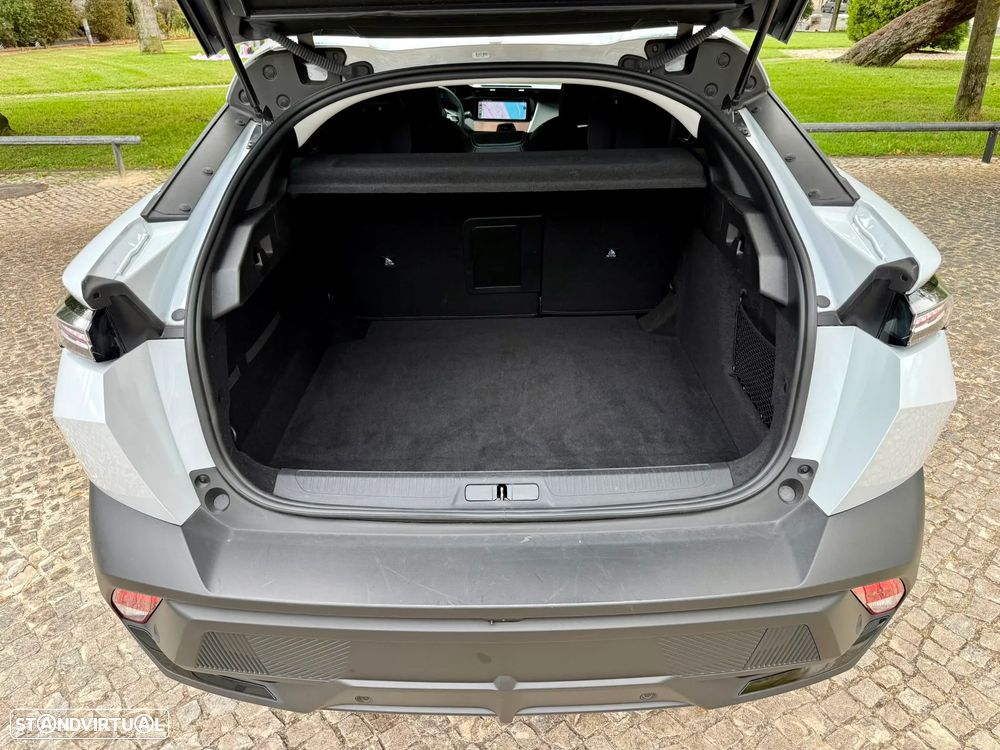 Peugeot 408 HYBRID 136 e-DSC6 Allure - 40