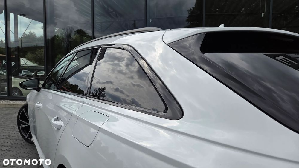 Audi A6 Avant 55 TFSI e quattro S tronic S line - 30