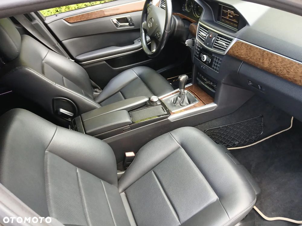 Mercedes-Benz Klasa E - 10