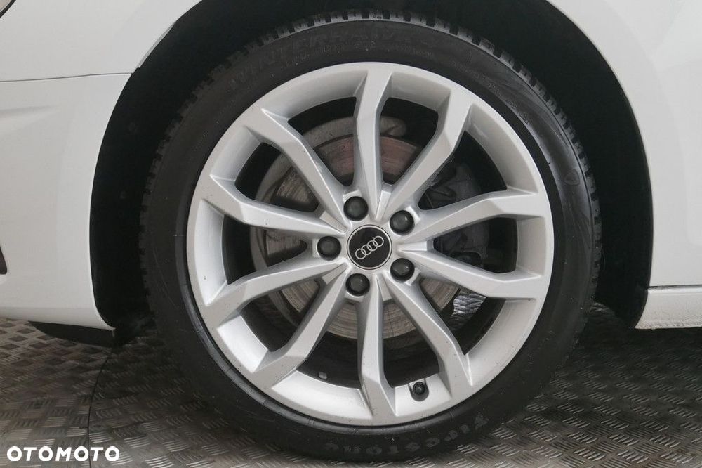 Audi A4 Limousine - 14