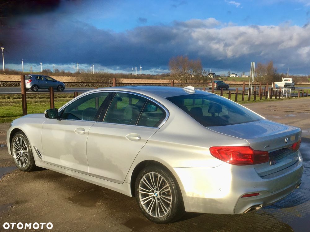 BMW Seria 5 540i GPF xDrive Luxury Line - 9