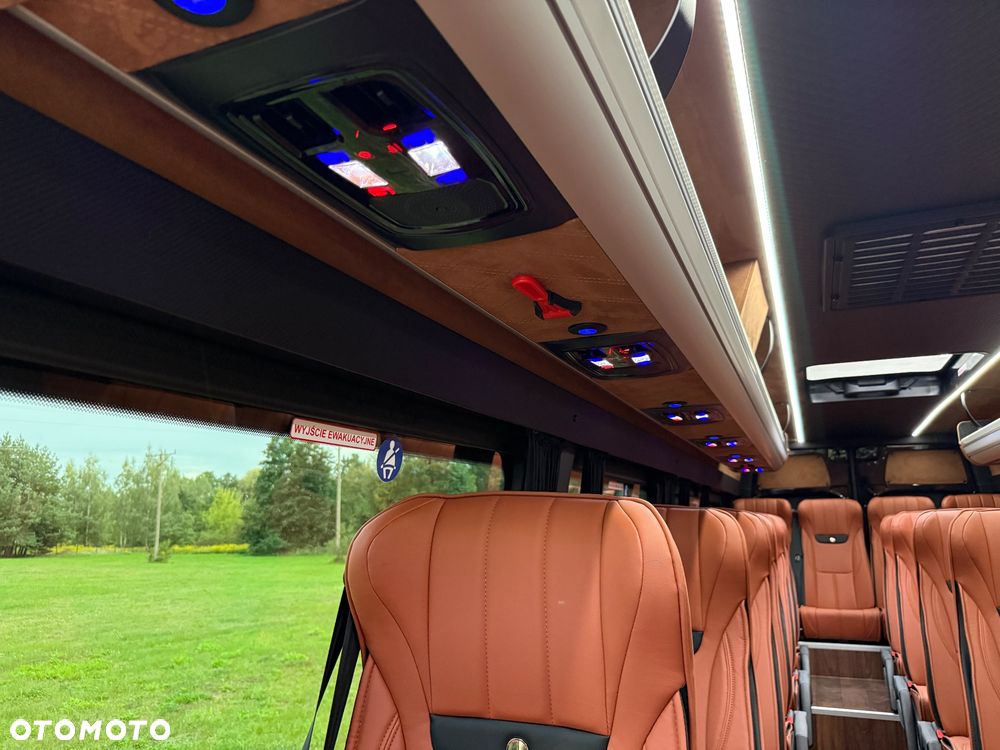 Mercedes-Benz Sprinter 519 - 26