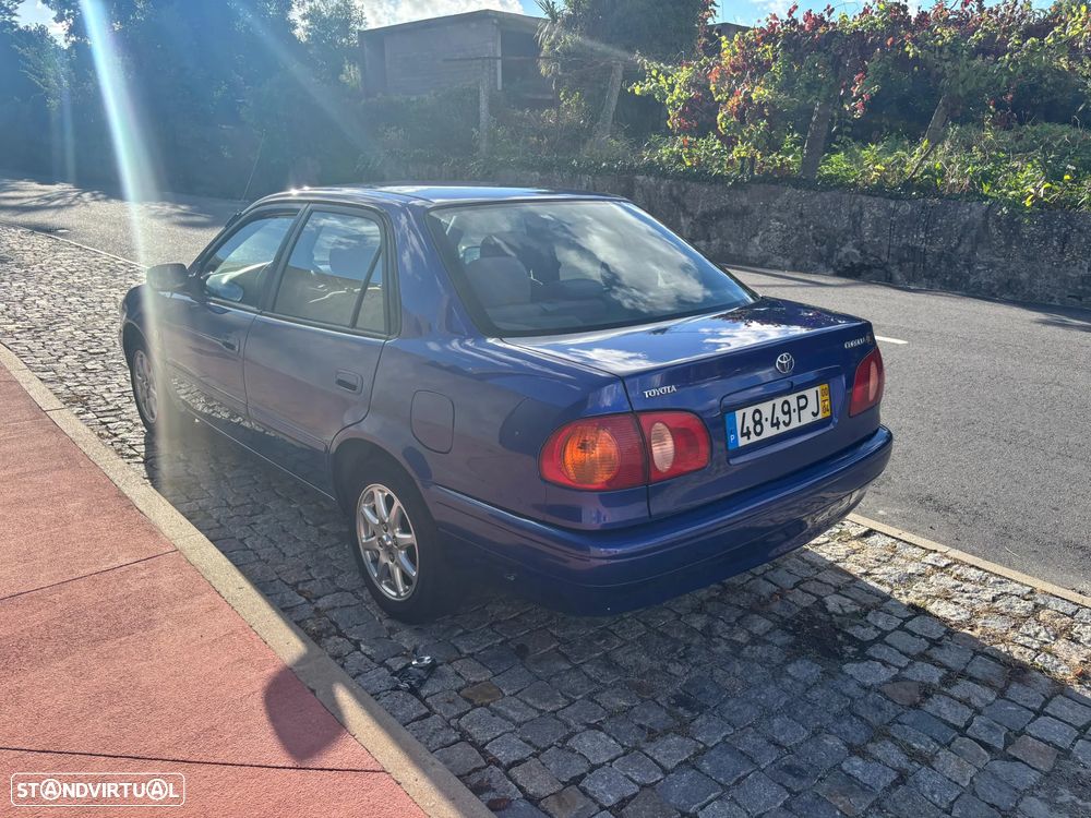 Toyota Corolla 1.4 VVT-i Sol - 2