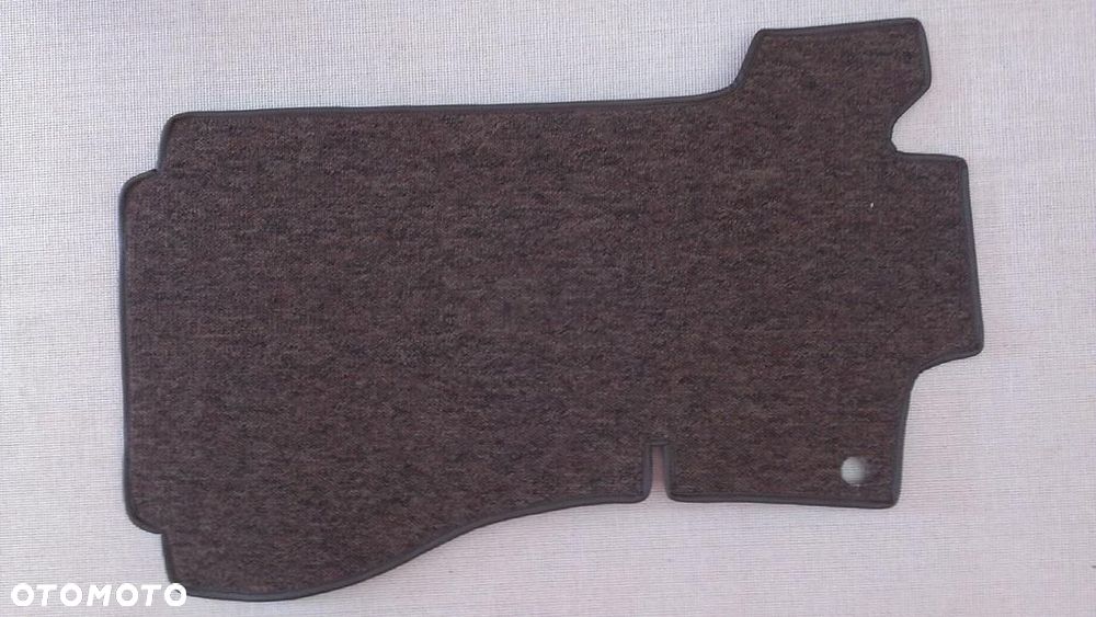 DYWANIKI MERCEDES W115 W114 - 7