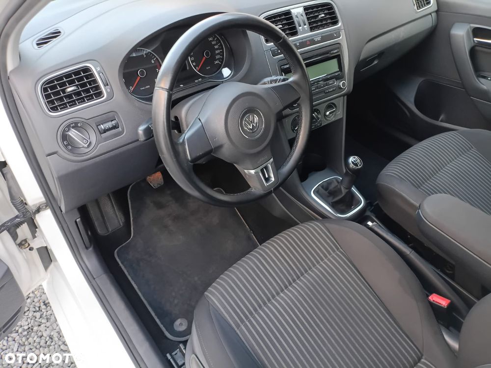 Volkswagen Polo 1.4 Team - 13