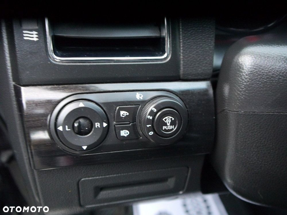 Chevrolet Captiva - 40