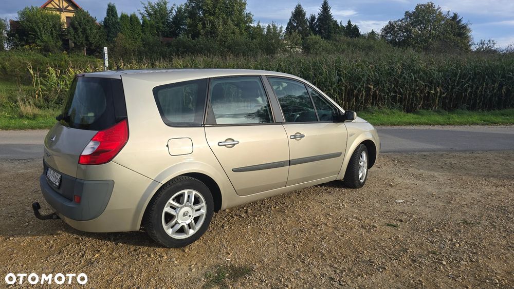 Renault Scenic - 3