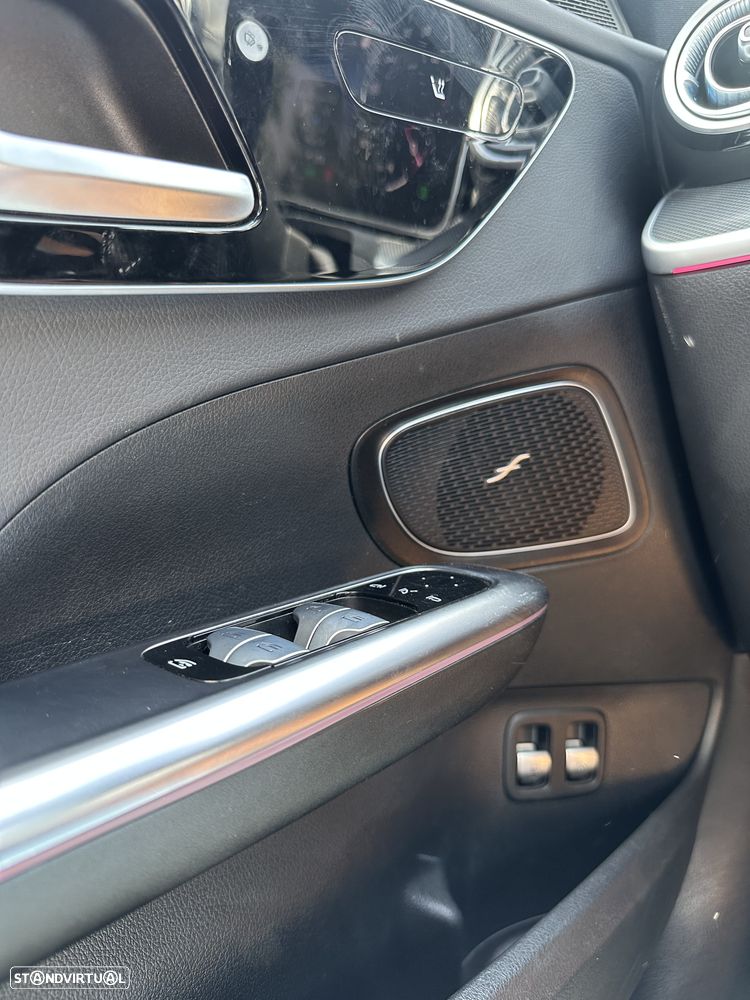 Mercedes-Benz C 300 e AMG Line - 53