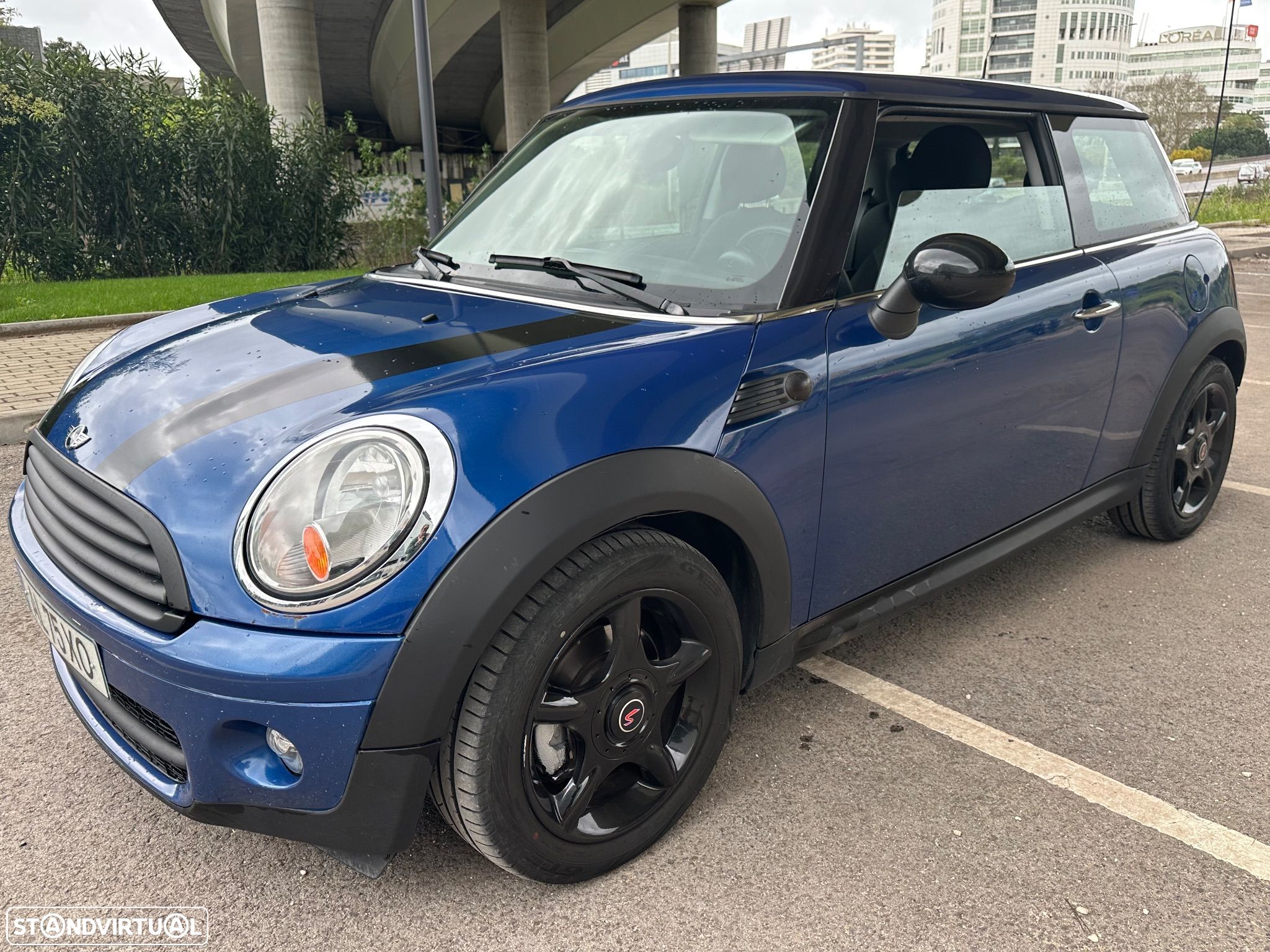 MINI 3 Portas Cooper D - 1