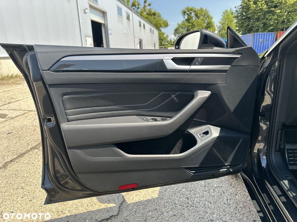 Volkswagen Arteon 2.0 TDI 4Motion R-Line DSG - 12