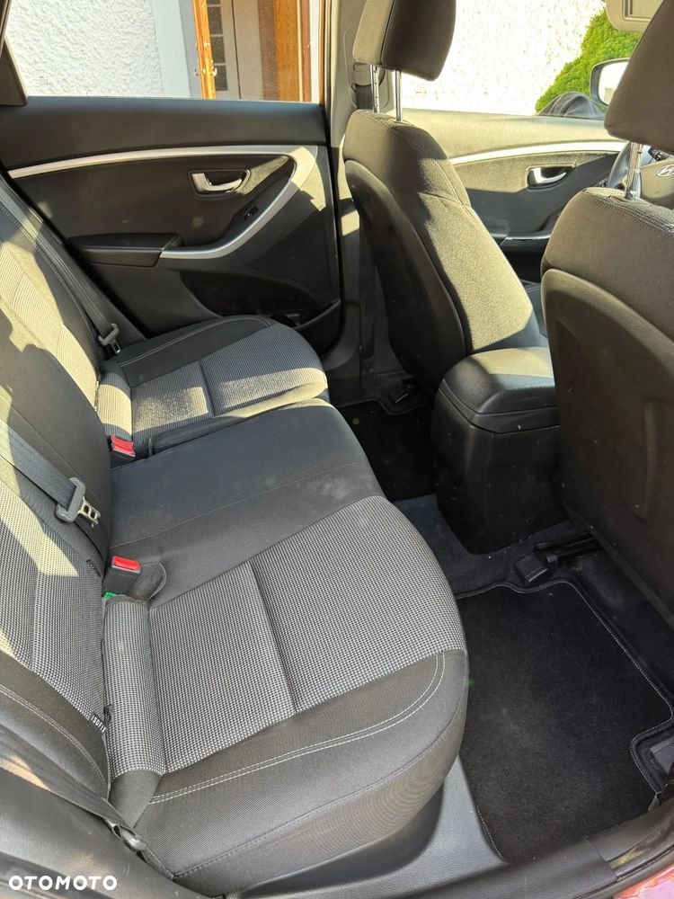 Hyundai i30 1.4 CRDi Comfort - 14