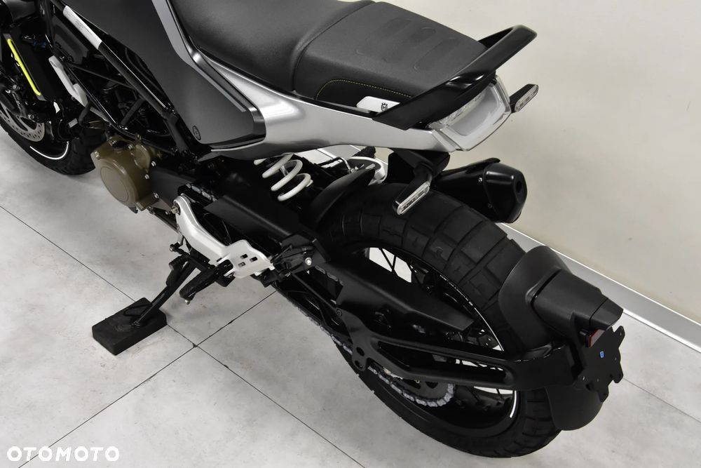 Husqvarna Svartpilen - 18