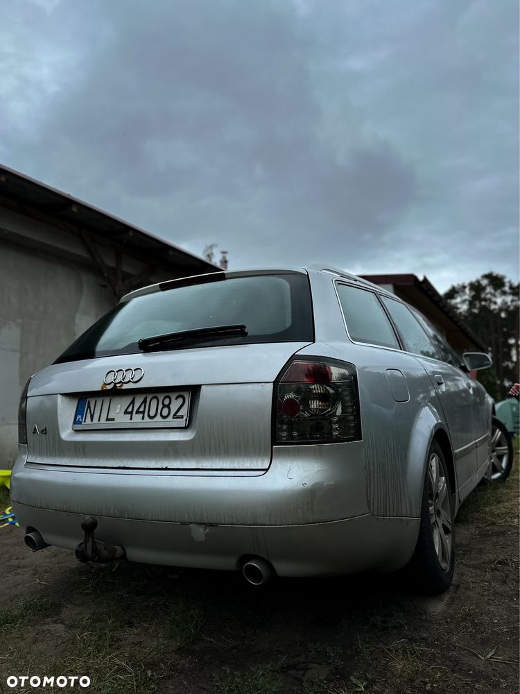 Audi A4 Avant - 4
