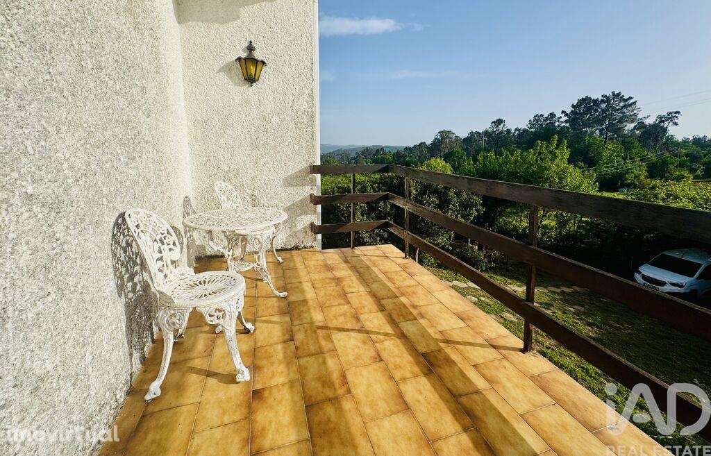 Moradia isolada T6 em Carvalhais e Candal de 261 m2 - Grande imagem: 5/40