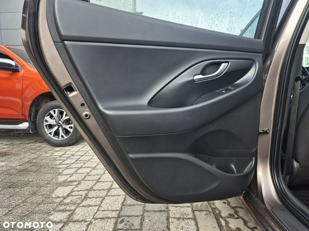 Hyundai i30 1.0 T-GDI Smart - 16