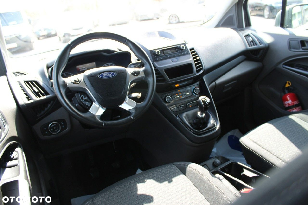 Ford Transit Connect - 24