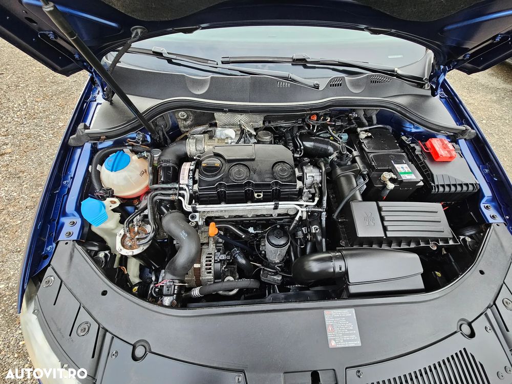Volkswagen Passat Variant 1.9 TDI DPF BlueMotion - 9