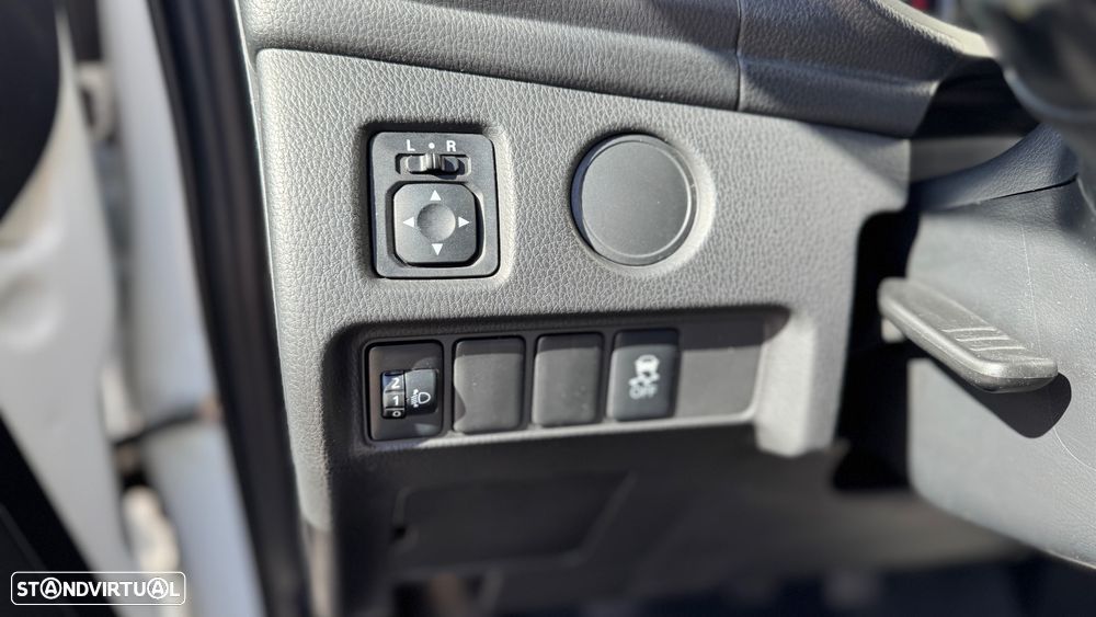 Mitsubishi L-200 Cabine dupla 4X2 - 23