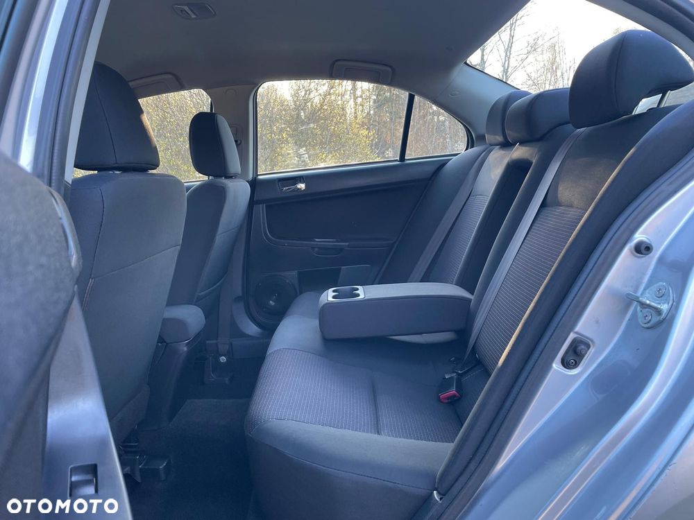 Mitsubishi Lancer 1.8 Instyle - 21