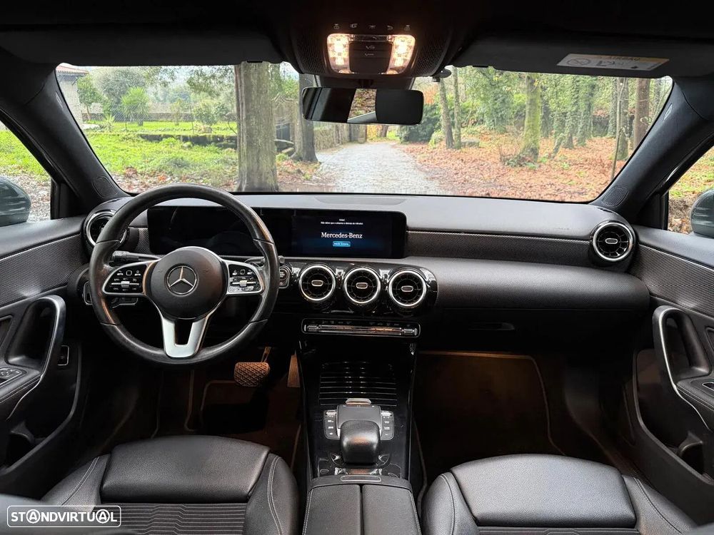 Mercedes-Benz A 180 Limousine d Business Solutions Aut. - 13