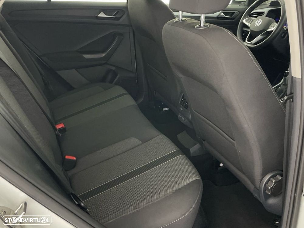 VW T-Roc 1.5 TSI Life DSG - 25