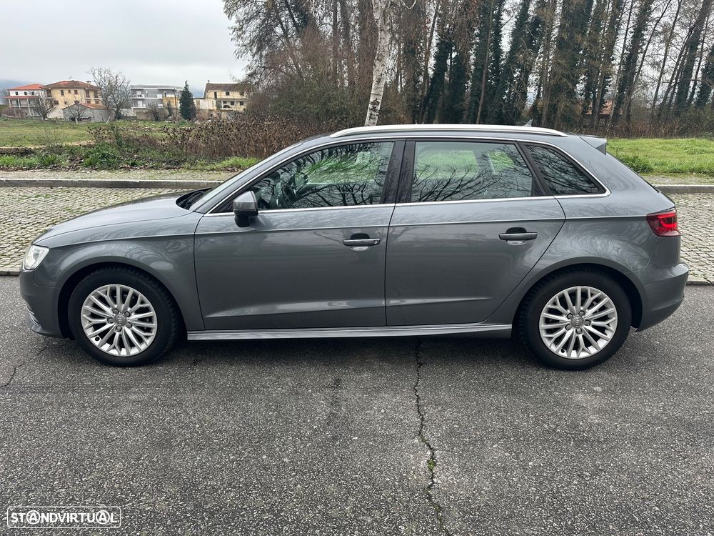 Audi A3 Sportback 1.6 TDI ultra Attraction - 6