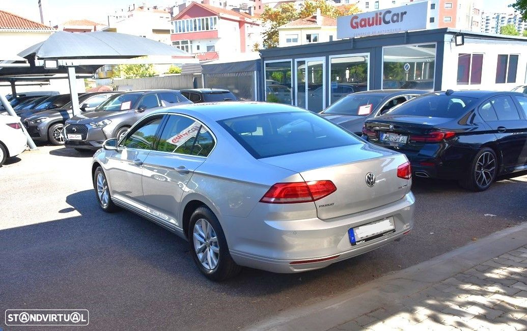 VW Passat 1.6 TDI Confortline - 7