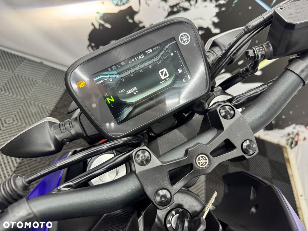 Yamaha MT - 24