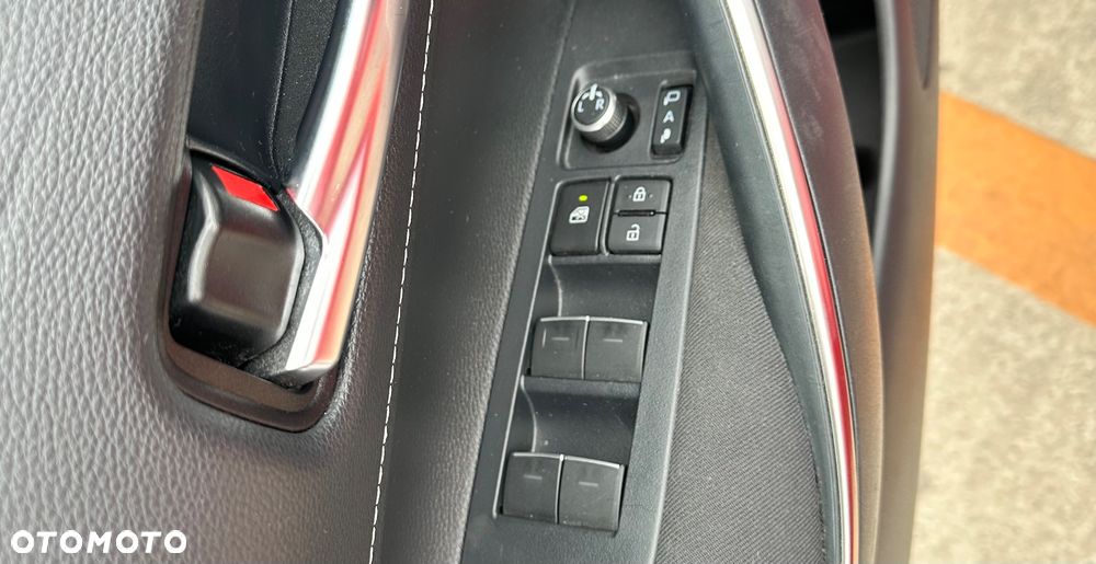 Toyota Corolla 2.0 Hybrid Executive - 20