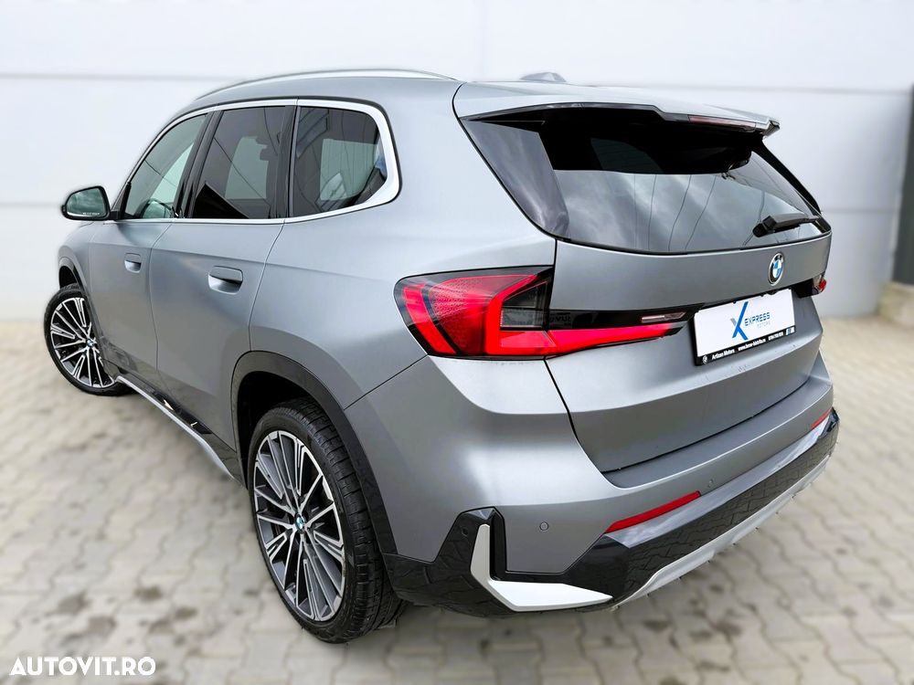 BMW X1 xDrive23d AT MHEV - 3