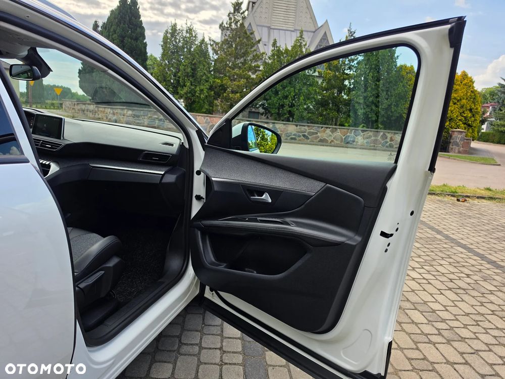Peugeot 3008 BlueHDi 180 Stop & Start EAT8 Allure - 36