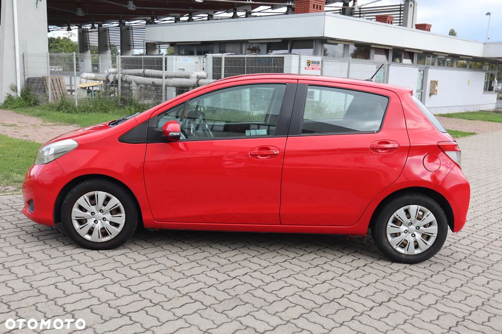 Toyota Yaris 1.33 Premium - 3